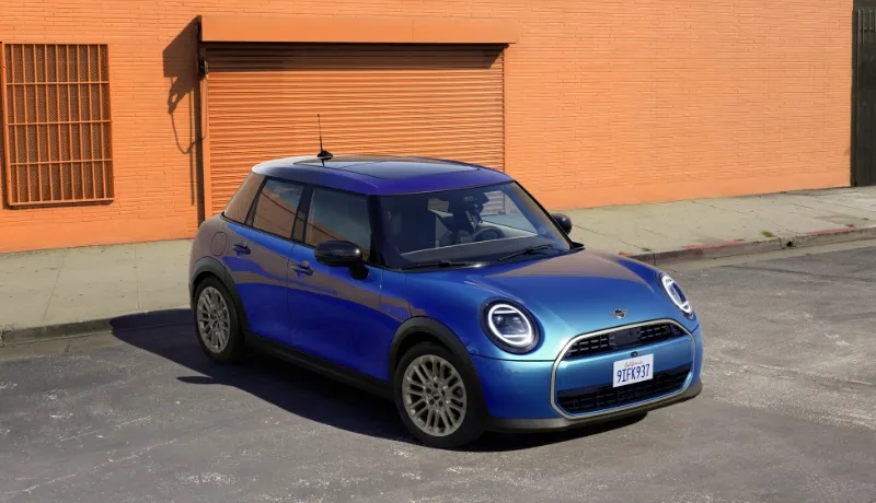 DER MINI COOPER 5-TÜRER.