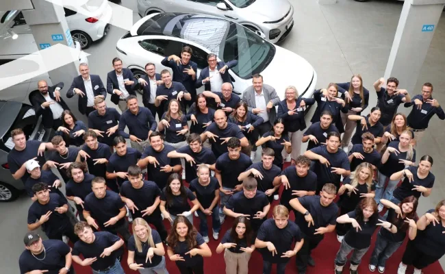 Startklar für die Zukunft: 37 neue Azubis starten bei Hofmann Automobile ins Berufsleben